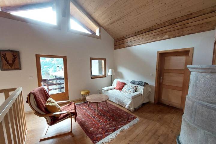 Gîte pour 6 personnes, avec jardin et vue dans Sarreyer