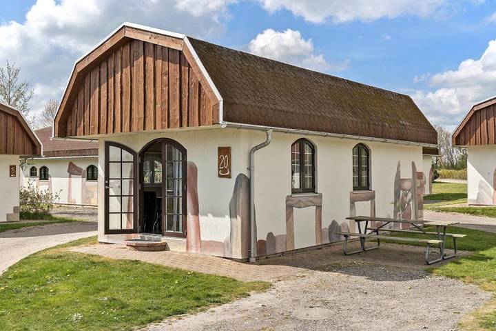 Camping für 6 Personen, mit Terrasse und Garten sowie Pool und Sauna in Dänemark an der Ostsee