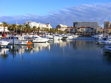 Holiday Rental for 6 People in Olhos de Água, Faro District, Photo 1