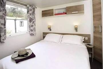 Mobil home pour 6 personnes à Locunolé