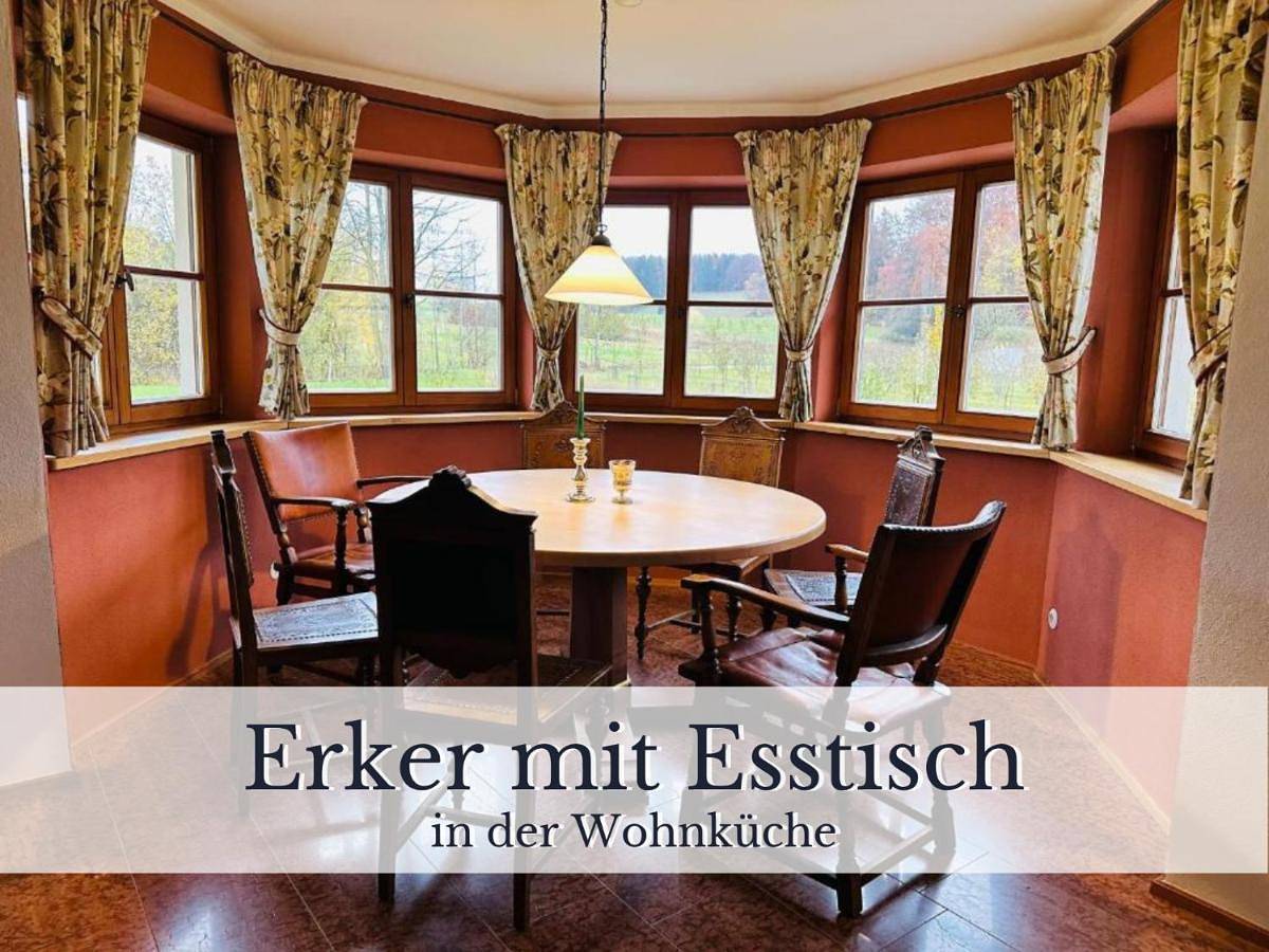 Villa Seeberg - by "Schloss Gessenberg" luxurious vacation home with lake and mountain views, suitable for families and friends in Petting, Rupertiwinkel