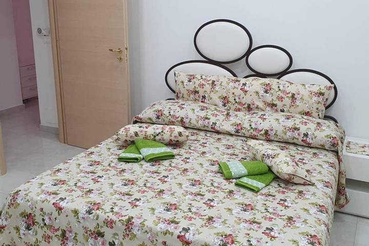 Ferienwohnung für 5 Personen, mit Terrasse und Garten - 1
