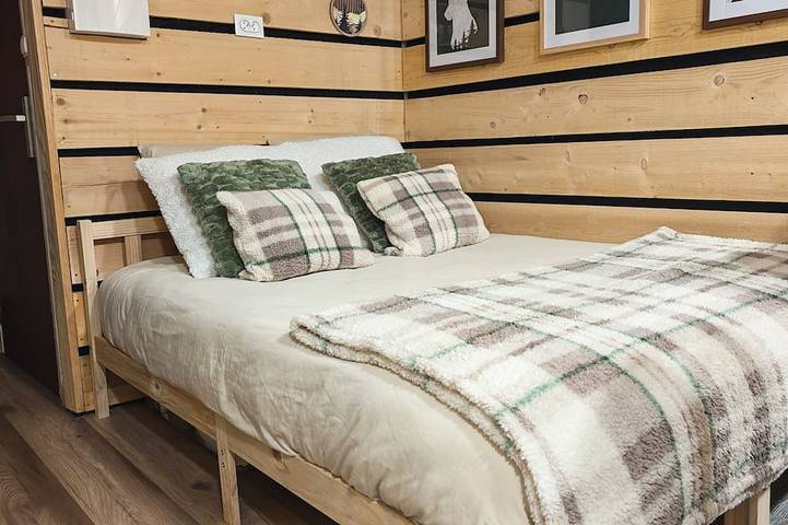 Gîte pour 2 personnes, avec balcon à Rochejean - 2