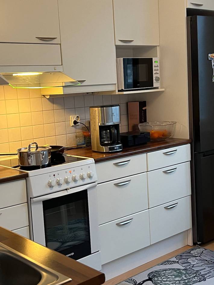 Ganze Wohnung, Wohnung mit 2 Schlafzimmern am Bahnhof in Uusimaa