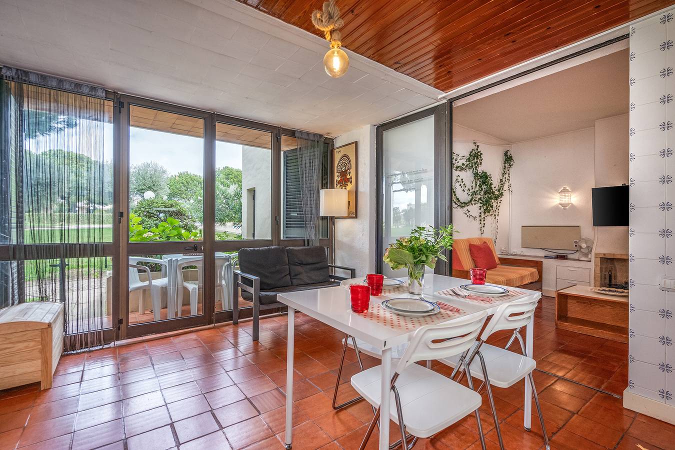 Entire apartment, Apartment 'The Triple House' with Shared Pool, Private Terrace and Wi-Fi in Portimão, Faro District