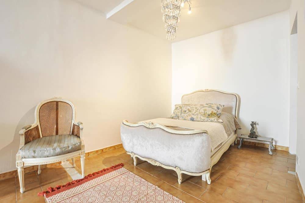 Appartement entier, Superbe appartement à Grasse avec Wi-Fi in Grasse, Côte méditerranéenne (France)