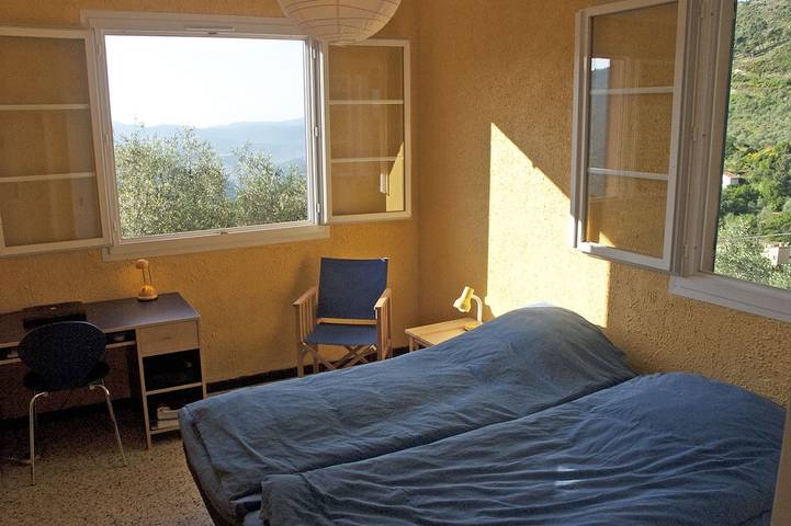 Location de vacances pour 6 personnes, avec jardin et balcon à Bendejun - 2