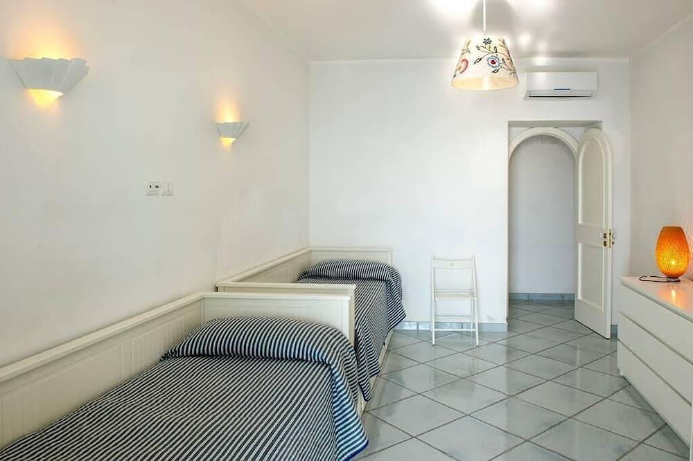 Entire apartment, Fantastic view in Vietri sul Mare in Vietri sul Mare, Amalfi Coast