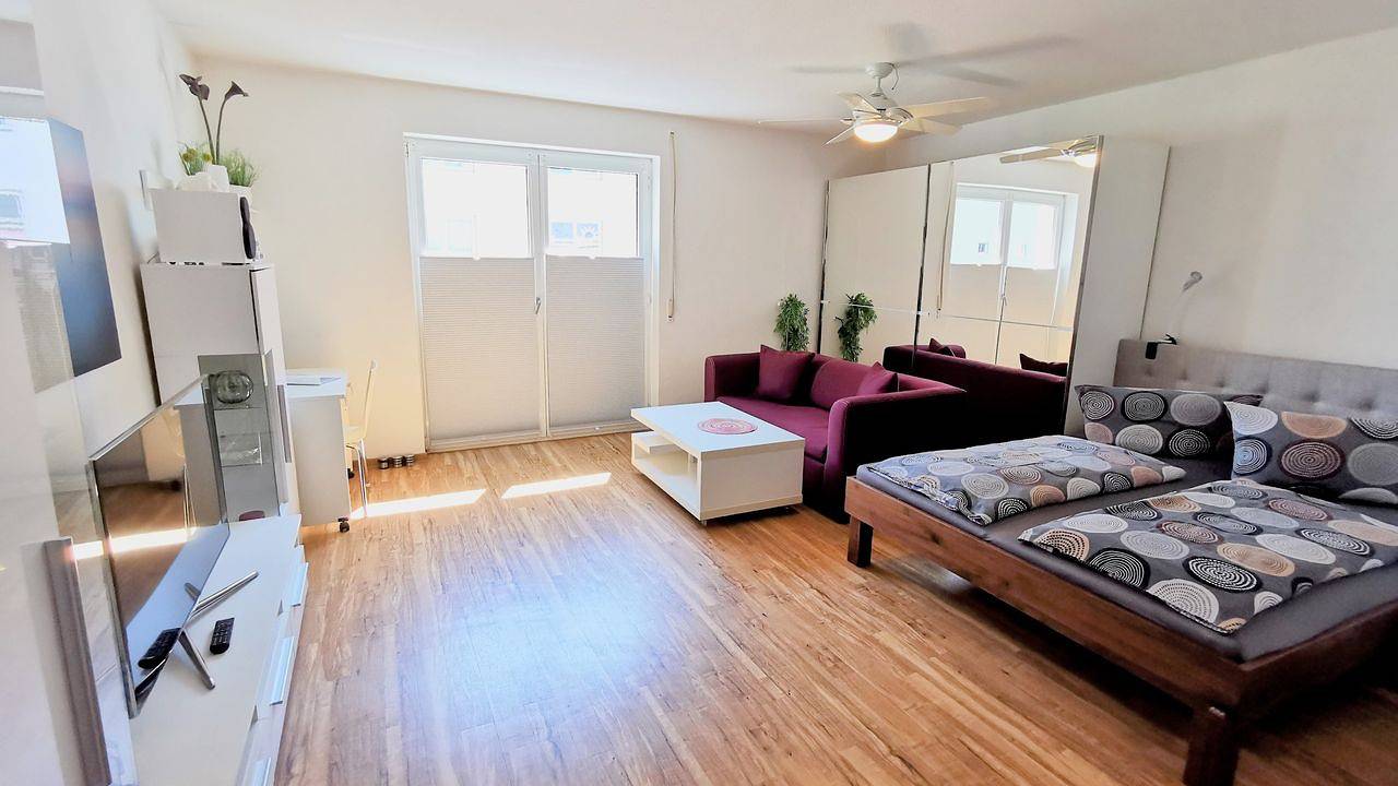 Ganze Ferienwohnung, Ferienwohnung für 2 Personen (48 m²) in Friedrichshafen in Friedrichshafen, Region Bodensee-Oberschwaben