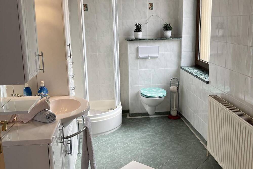 Ganze Wohnung, Ferienwohnung Ritter - Appartement/Fewo, Dusche, Wc, 2 Schlafräume in Geyer, Erzgebirge