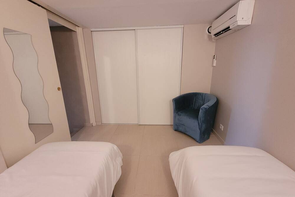 Appartement entier, Family Apt with Pool & Kids’ Garden Monaco in La Turbie, Côte méditerranéenne (France)