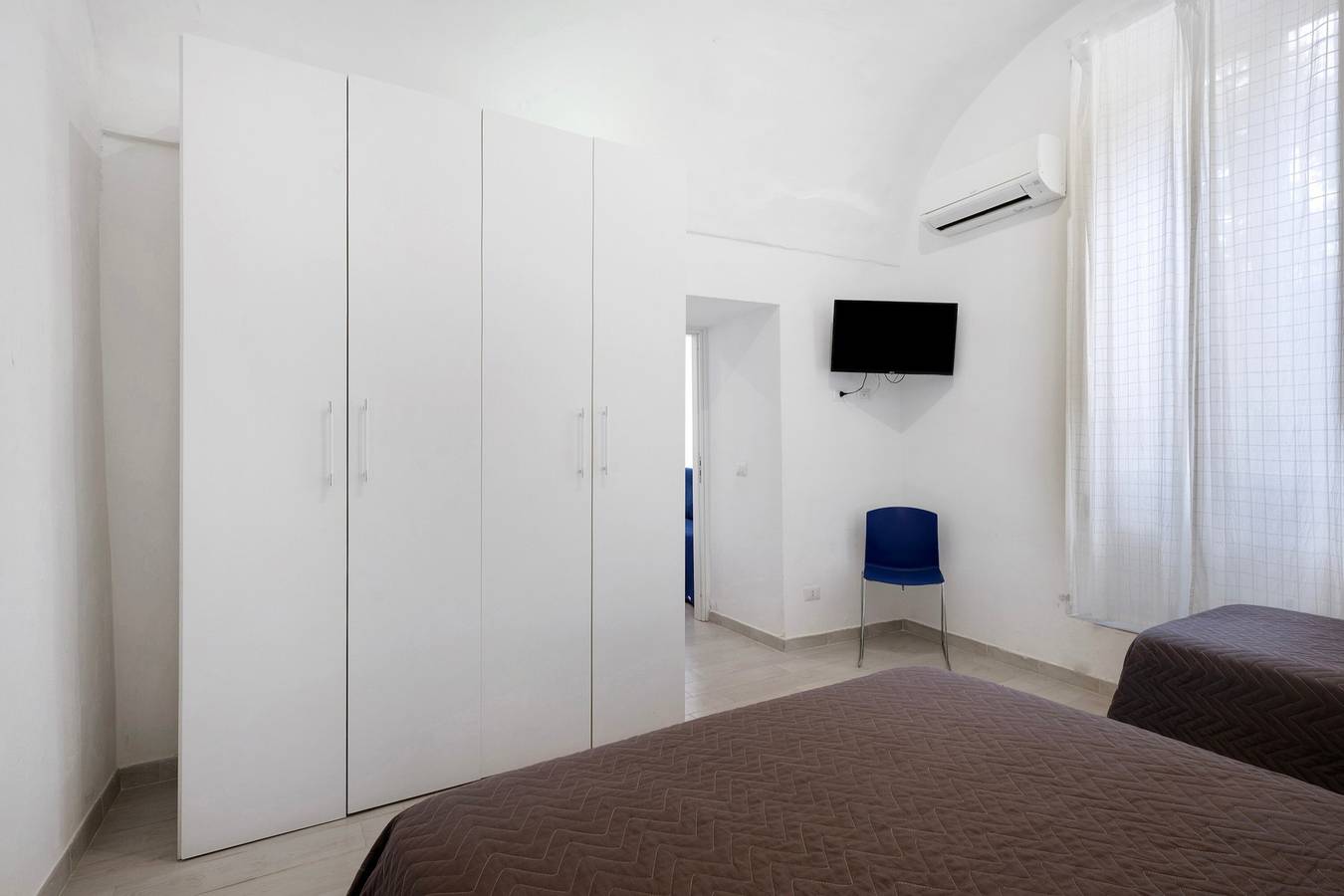 Entire apartment, Apartment 'Penisola  5' with Shared Terrace, Wi-Fi and Air Conditioning in Vico Equense, Naples Province