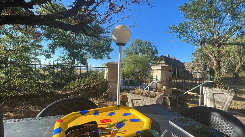 Location de vacances pour 8 personnes, avec jardin et vue à Sauveterre-de-Rouergue - 2