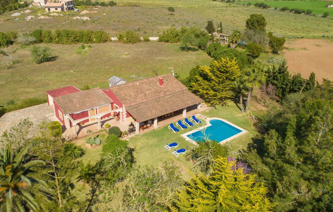 Gemütliche Wohnung in der Nähe von Playa de Ses Covetes - Pool, AC, Wifi in Es Trenc, Campos