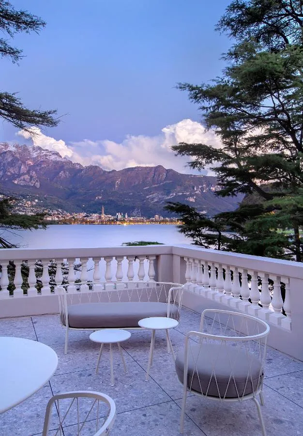 Hotel per 3 persone, con vista lago e panorama nonché giardino, con animali domestici - 1