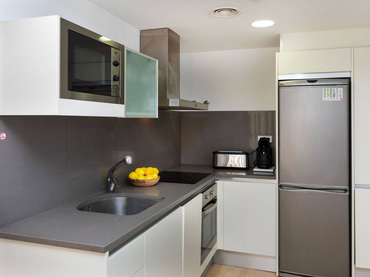 Ganze Wohnung, Escorxador - Escorxador 400.1 in Colera, Oberampurien