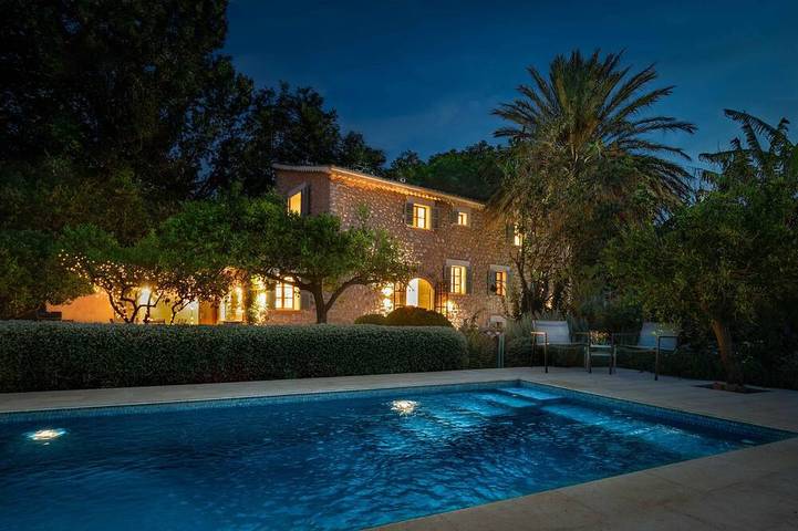 Finca für Gruppen für 10 Personen, mit Garten in Sóller