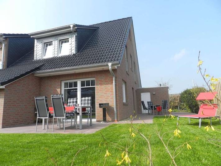 Ferienhaus für 7 Personen, mit Terrasse und Garten in Hooksiel