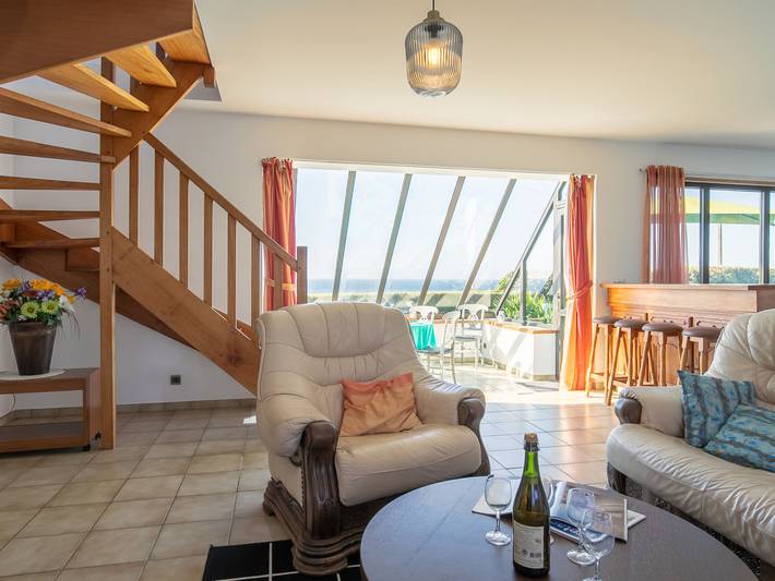 Location de vacances pour 6 personnes, avec terrasse et jardin à Plouescat - 3