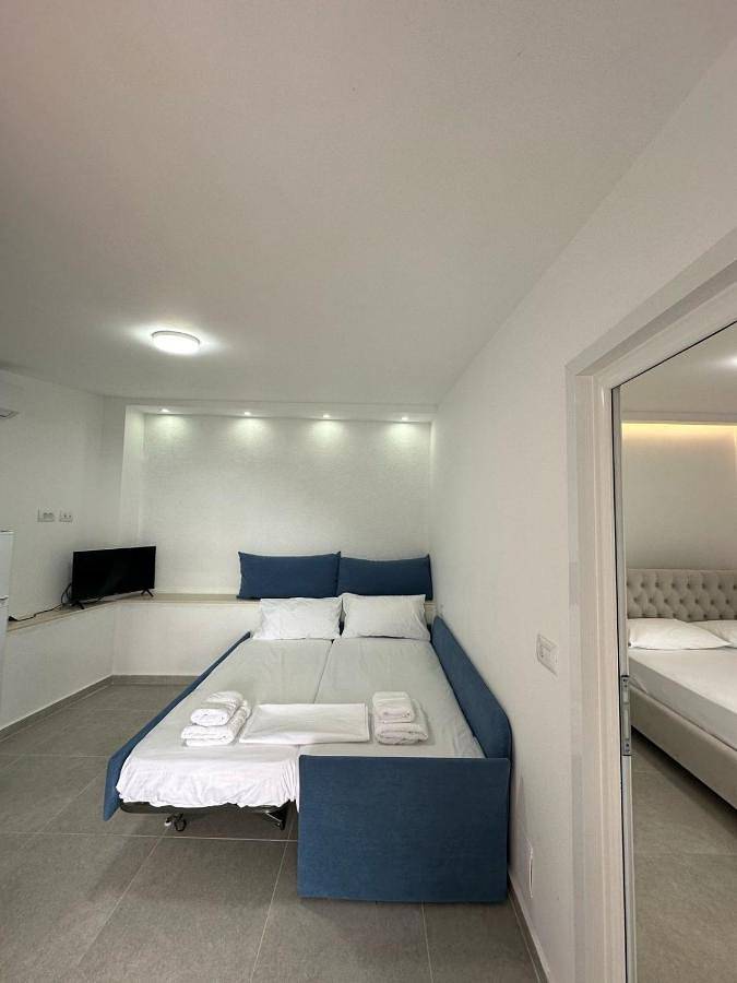 Location de vacances pour 2 personnes, avec terrasse et vue, animaux acceptés dans Borsh - 3