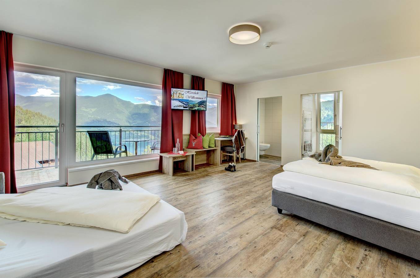 Familienzimmer Seeblick Frühstück in Zell am See, Pinzgau