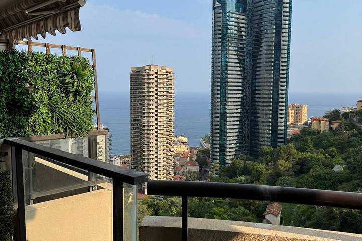 Location de vacances pour 6 personnes à Beausoleil
