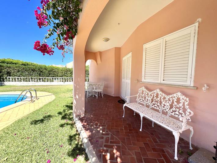 Location de vacances pour 8 personnes, avec terrasse et jardin à Vilamoura - 3