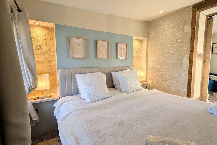 Gîte pour 2 personnes, avec piscine à Saint-Cyran-du-Jambot - 4
