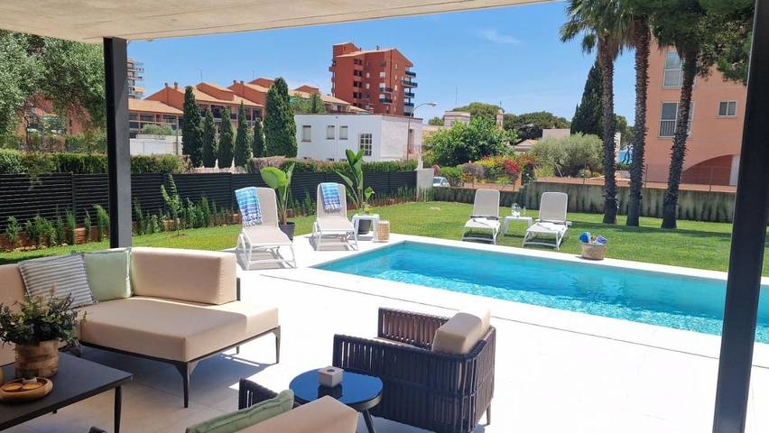 Casa rural para 8 personas, con jardín además de piscina y vistas, Se admiten mascotas en Benicasim - 4