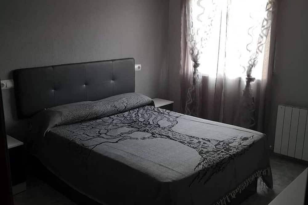 Entire apartment, Homerez - Apartment Barbastro, parking in Barbastro, Huesca Province