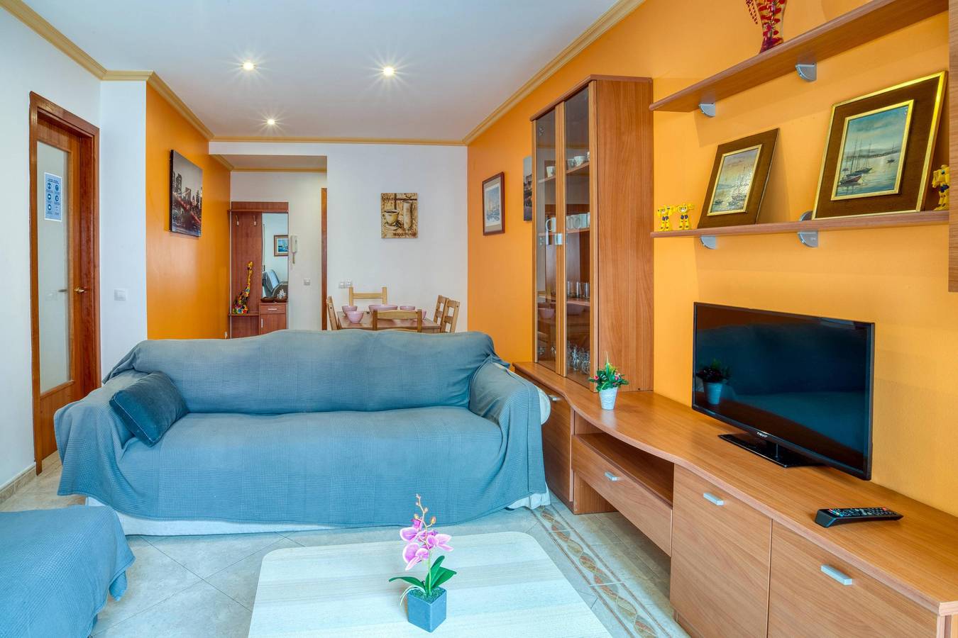 Appartement entier, Appartement "Yaco 2" proche plage, avec vue sur la mer & Wi-Fi in Central Lloret de Mar, Lloret de Mar