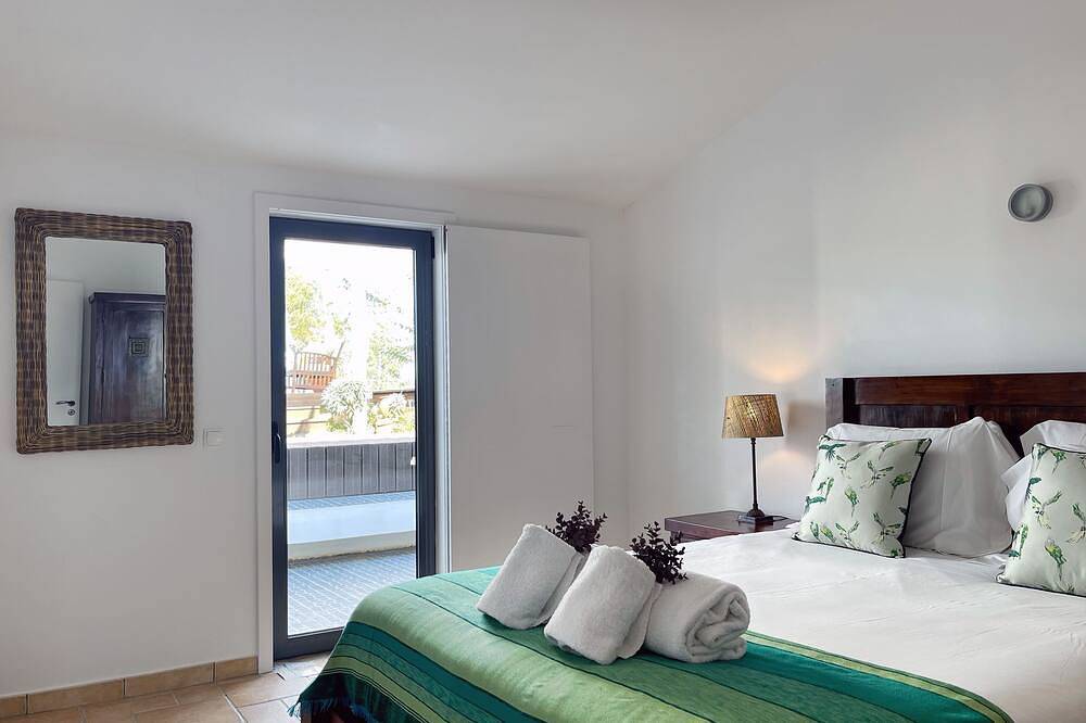 Large Stylish House 5 minutes from Zambujeira do Mar - House 1 in Zambujeira do Mar, Costa Alentejana