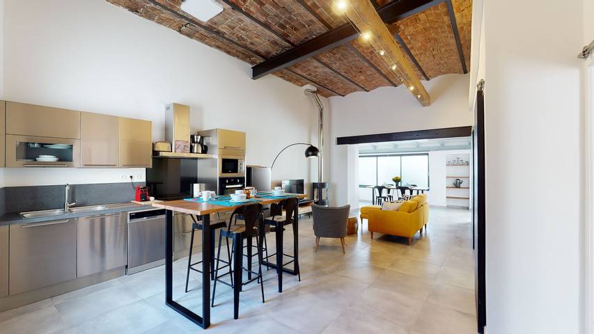 Appartement entier, La Bonne Brise - Superbe loft avec terrasse à 2 minutes de la plage in Marseille, Région de Marseille