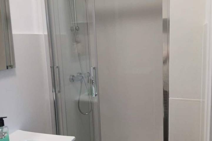 Entire apartment, Studio with terrace and garden in Biarritz, Bayonne region