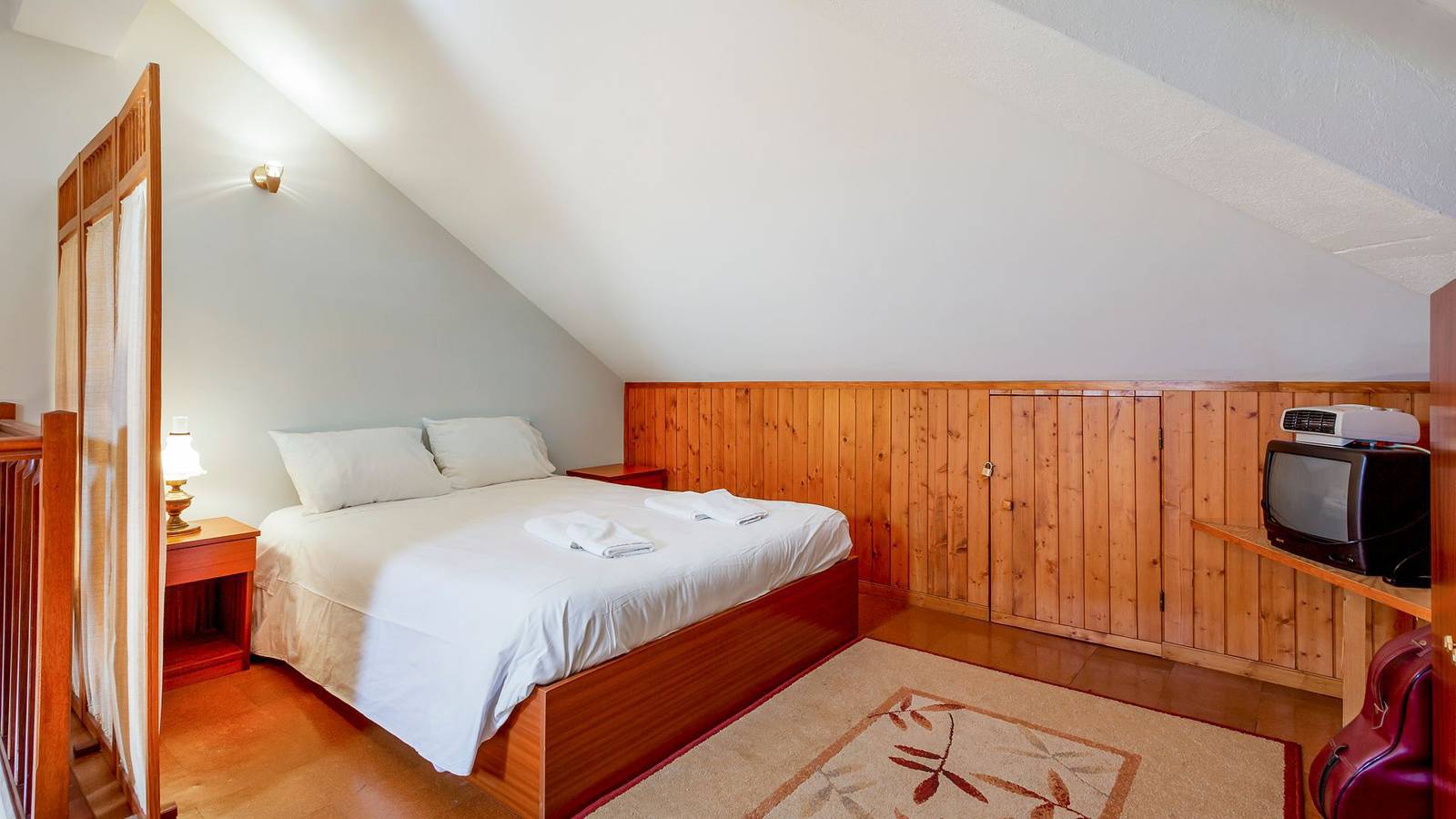 Apartamento inteiro, Luminous 3Bdr Apartment W/Balcony by Lovelystay in Manta Rota, Ria Formosa