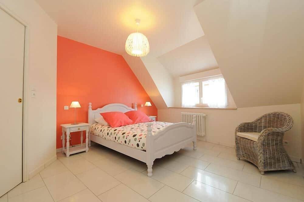 Eigentum auf Green Lane in Sedan, 4 Schlüssel, 1 Schlafzimmer + Badezimmer + Wc in R von C, 3 Fahrrad in Glaire, Ardennen