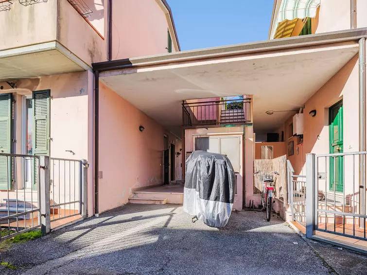 Apartamento entero, 3 estancias 4 Personas in Ameglia, Municipio de Ameglia