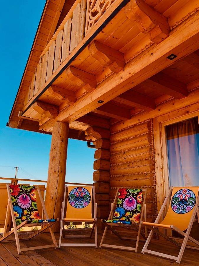 Domek letniskowy dla 12 osób, z Balkon i Jacuzzi oraz Taras i Ogród w Istebna