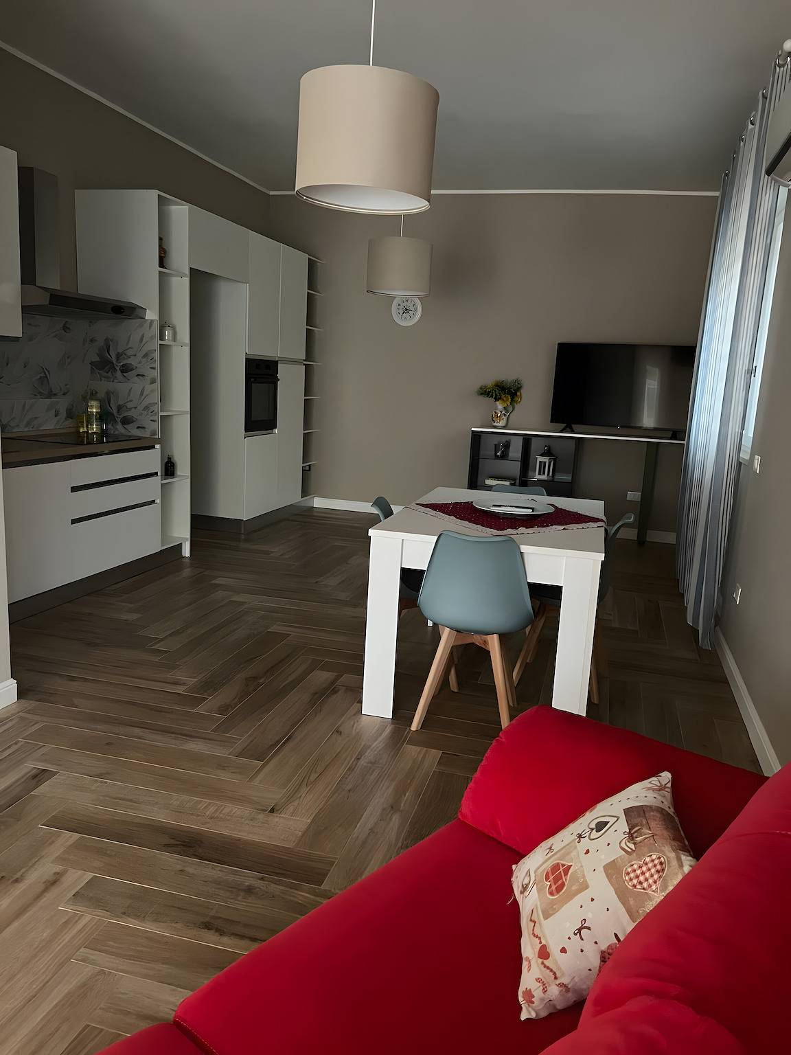 Entire apartment, Apartment 'A Casa Di Palma - 1' with Private Terrace, Wi-Fi and Air Conditioning in Pulsano, Gulf of Taranto