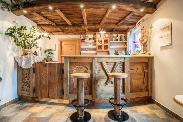 Appartamento intero, Appartamento "Treyer 5 Typ A" con vista sulle montagne, Wi-Fi, balcone e giardino in Terento, Dolomiti Superski