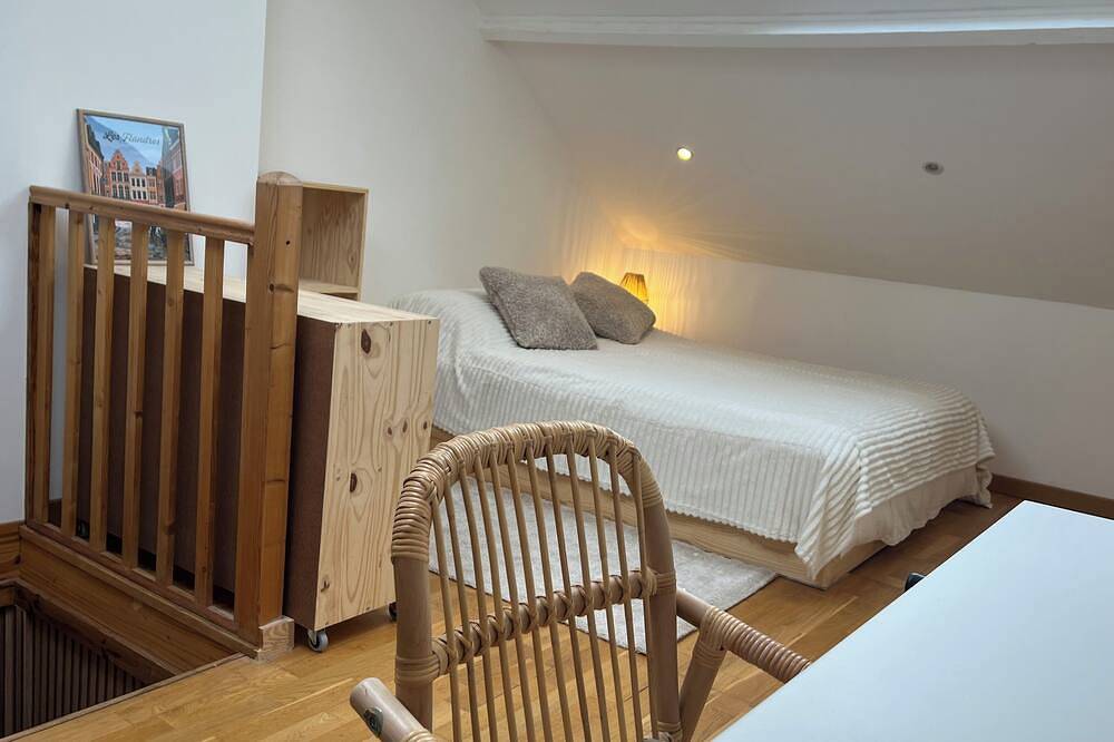 5-minute walk from Euratech and the metro, charming little typical Lille house in Lille, Lille und Umgebung