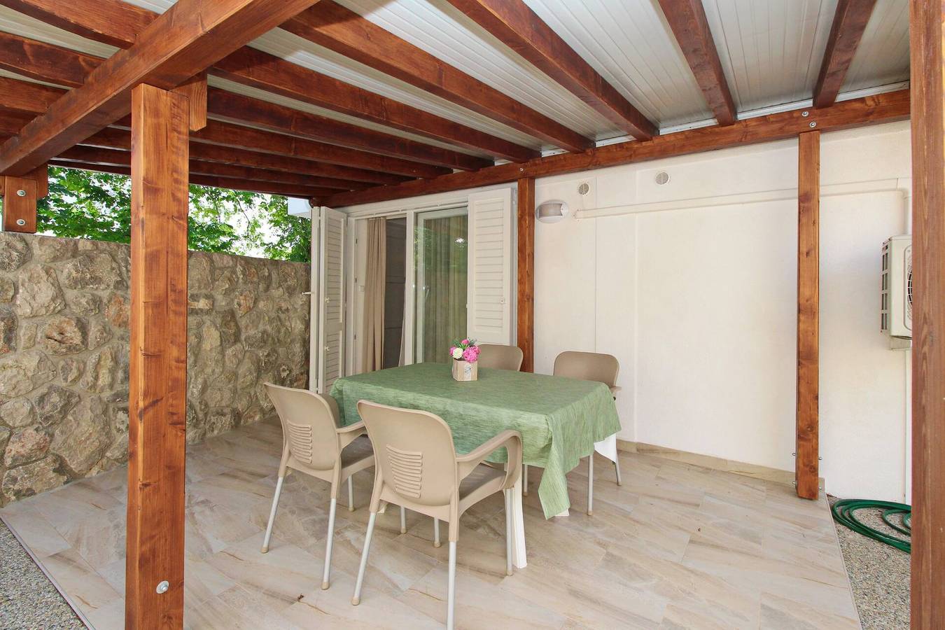 Appartamento intero, Appartamento vacanze per 2 persone in Baška, Krk (Croazia)