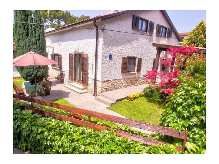 Ferienhaus für 4 Personen, mit Terrasse und Garten - 1