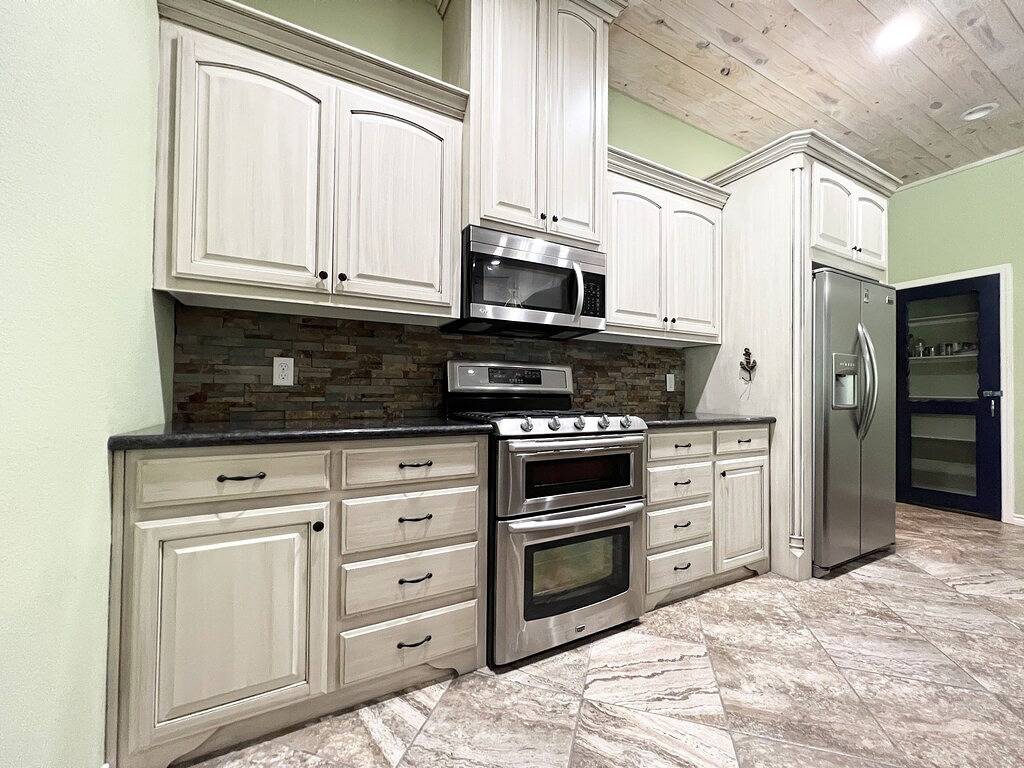 Beautiful Home at Lake Sam Rayburn 🎣☀️ in Sam Rayburn Reservoir