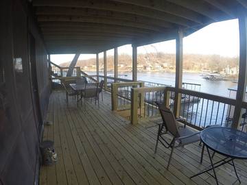 Vacation House for 6 Guests in Lake of the Ozarks, Ozark Mountains, Picture 3