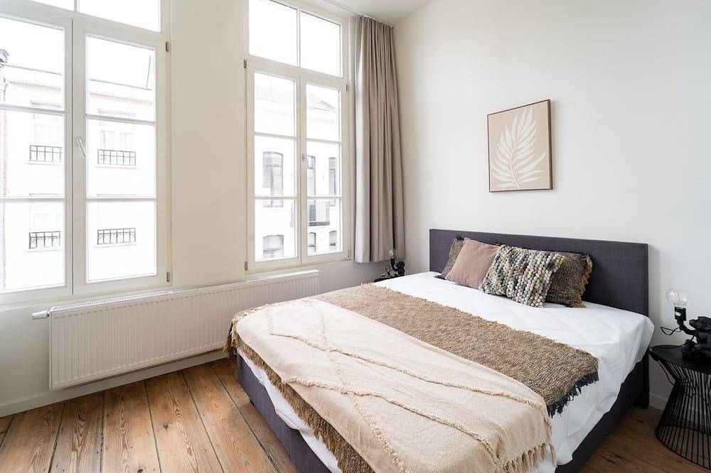 Spacious 7-Person House in the Heart of Antwerp in Antwerpen, Antwerpen en omgeving