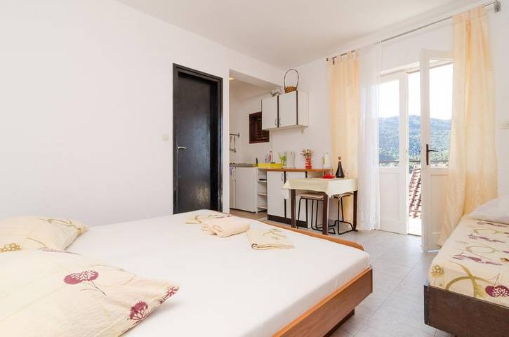 Studio für 2 Personen, mit Balkon - 1