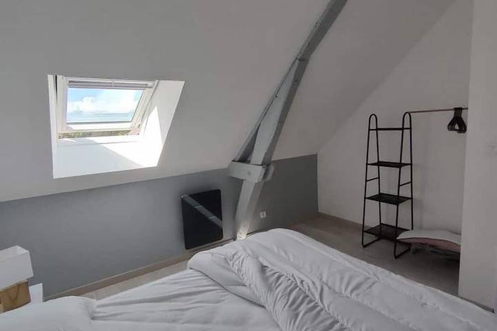 Gîte pour 4 personnes, avec piscine ainsi que terrasse et jardin à Prunay-Cassereau - 3