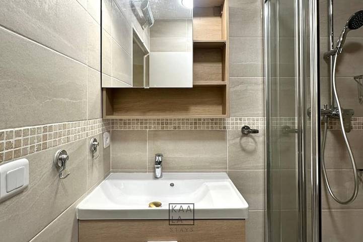 Apartamento entero, New - 10 min from Disneyland Paris and Paris - Cozy appartment with Balcony in Lognes, Sena y Marne