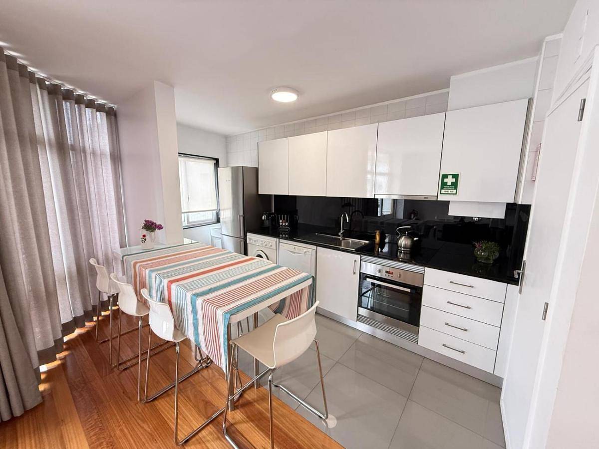 Apartamento inteiro, Two-Bedroom Apartment in Aver-o-Mar, Amorim e Terroso, Distrito do Porto